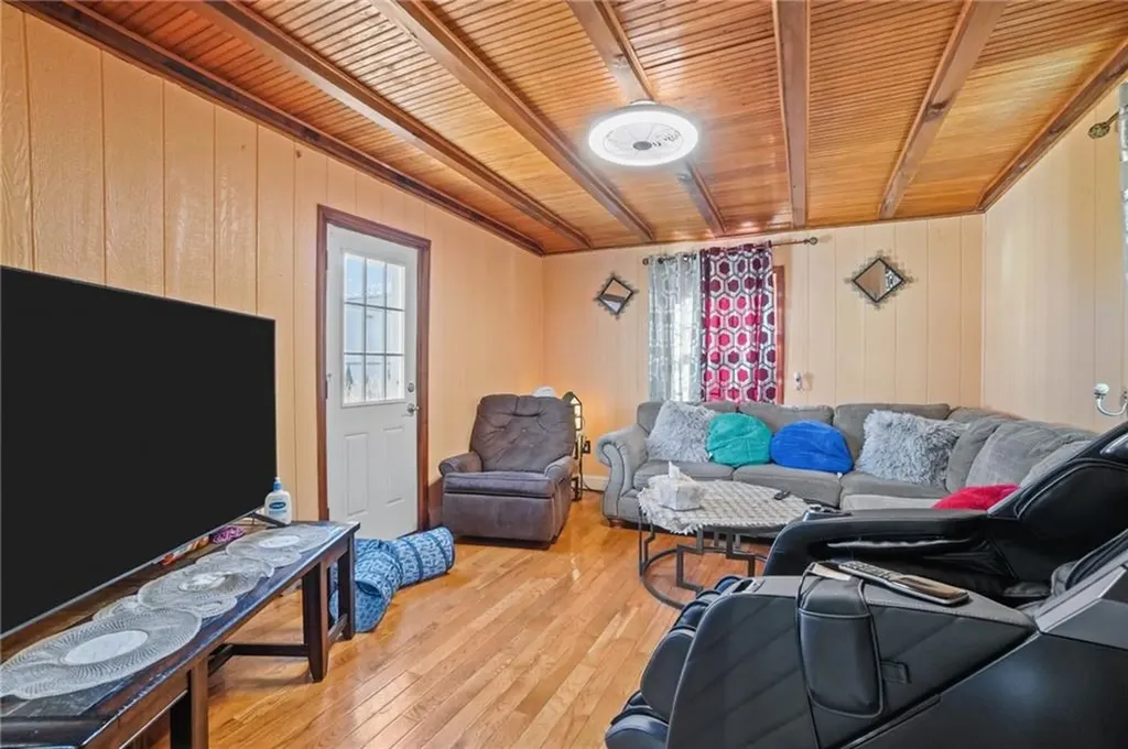 48 Cedar Street Johnston RI 02919
