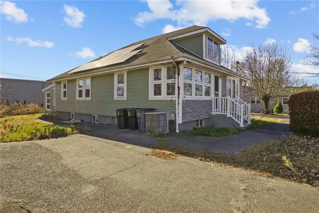 48 Cedar Street Johnston RI 02919