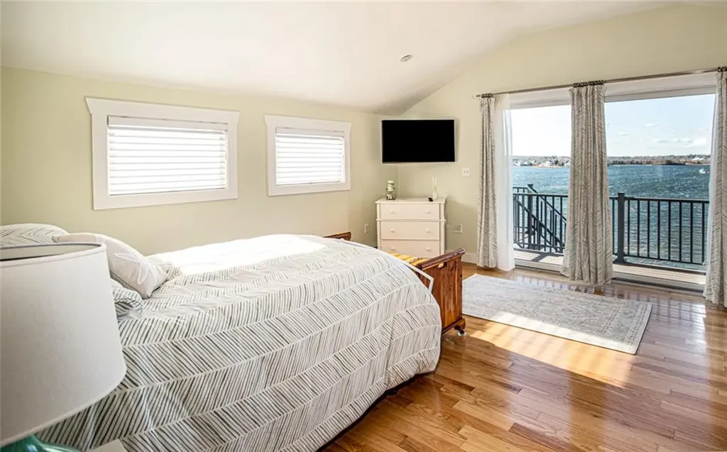 234 Point Road Portsmouth RI 02871