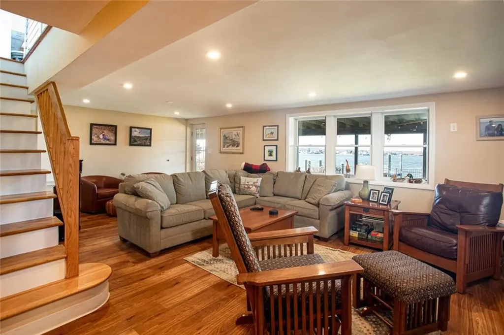 234 Point Road Portsmouth RI 02871