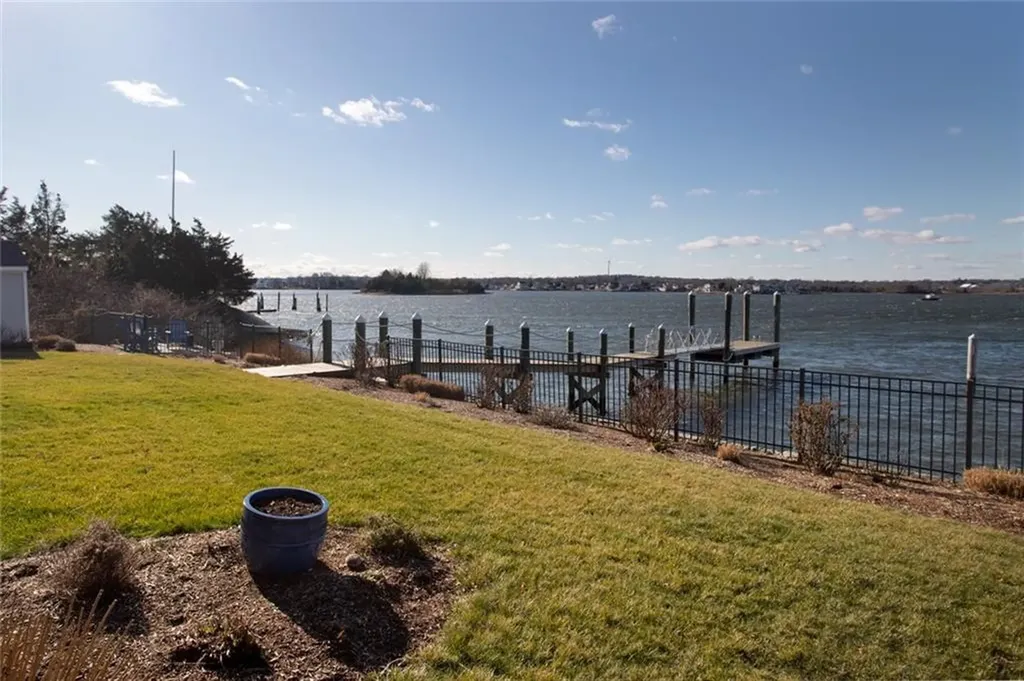234 Point Road Portsmouth RI 02871