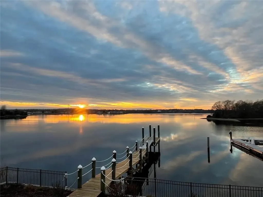234 Point Road Portsmouth RI 02871