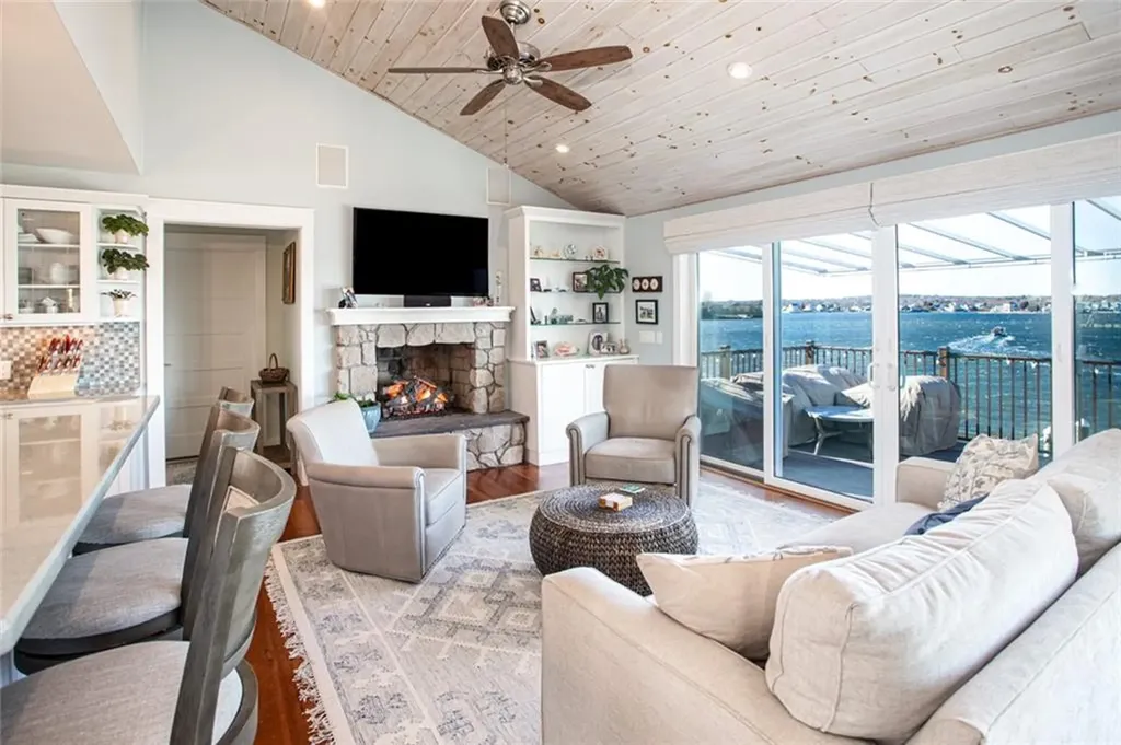 234 Point Road Portsmouth RI 02871
