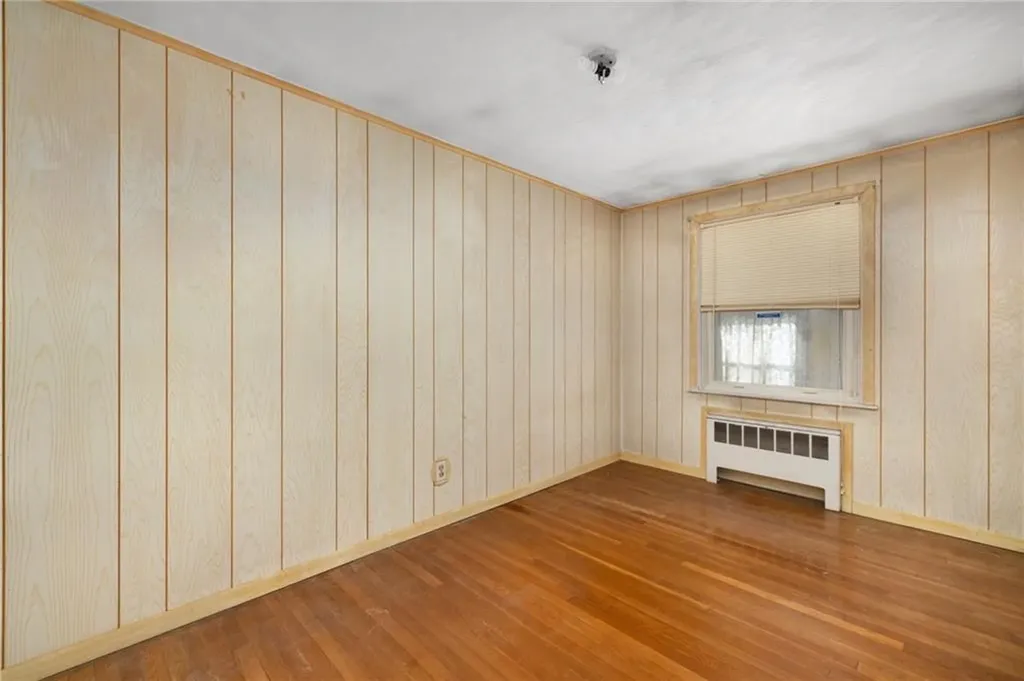 38 Rutherglen Avenue Providence RI 02907