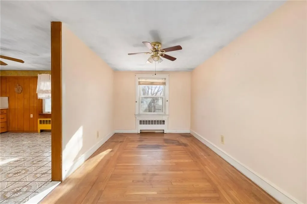 38 Rutherglen Avenue Providence RI 02907