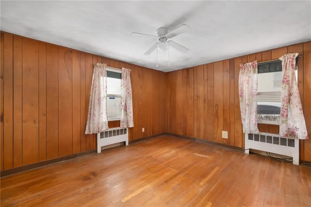 38 Rutherglen Avenue Providence RI 02907