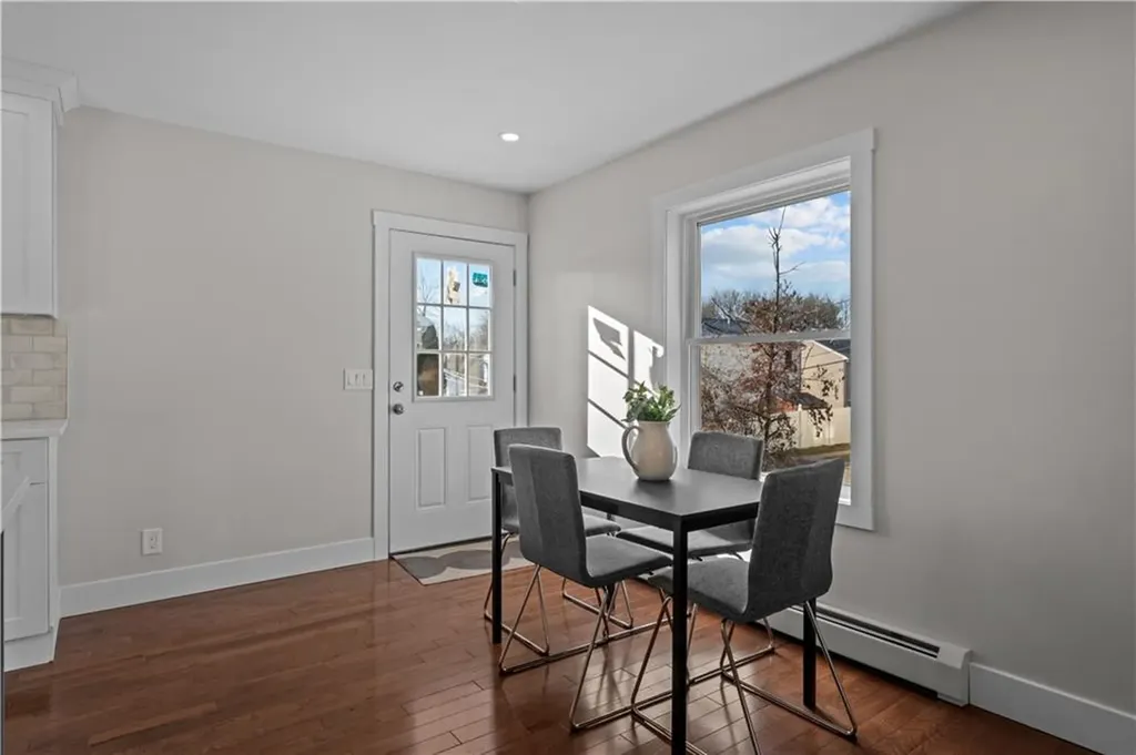 6 Annanias Avenue Westerly RI 02891