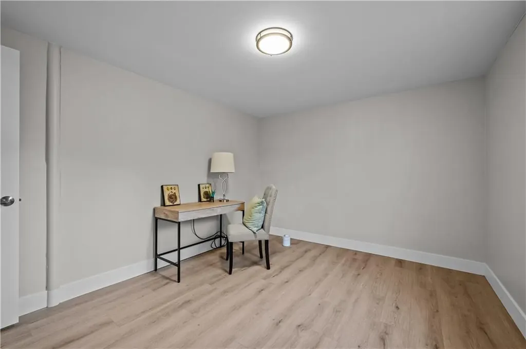 6 Annanias Avenue Westerly RI 02891