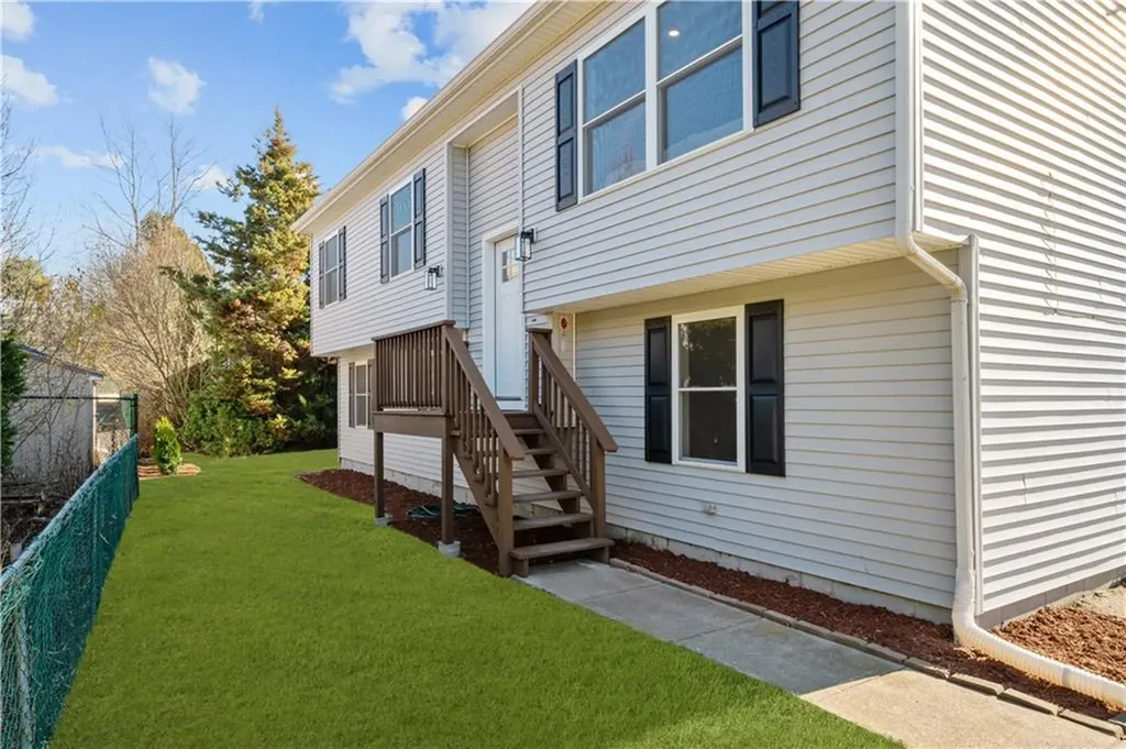 6 Annanias Avenue Westerly RI 02891