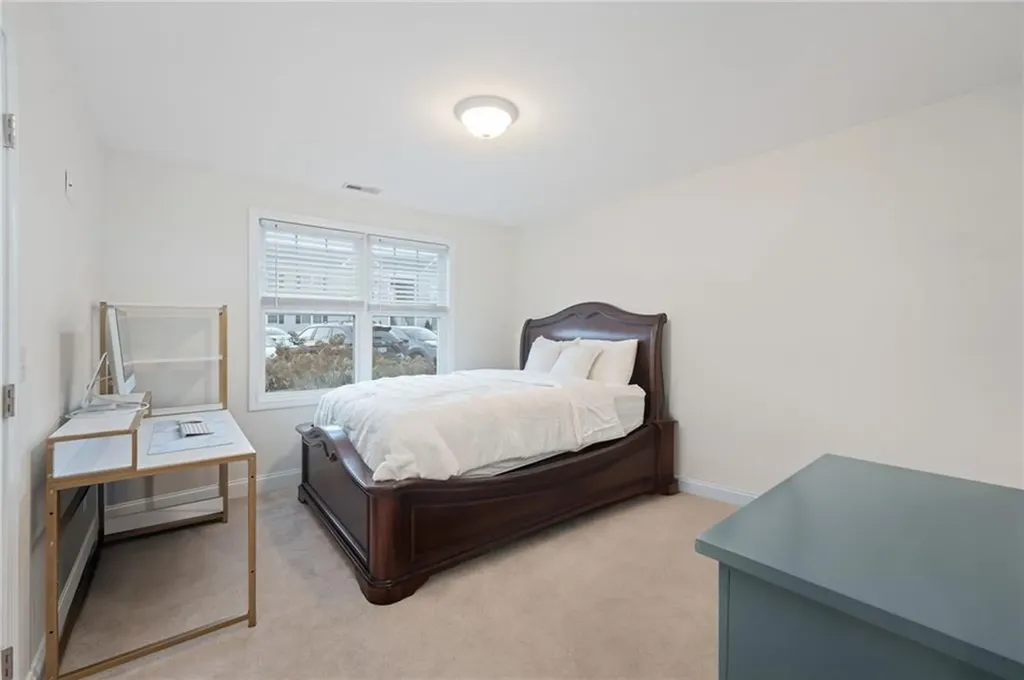 12 Gray Coach Lane Cranston RI 02921