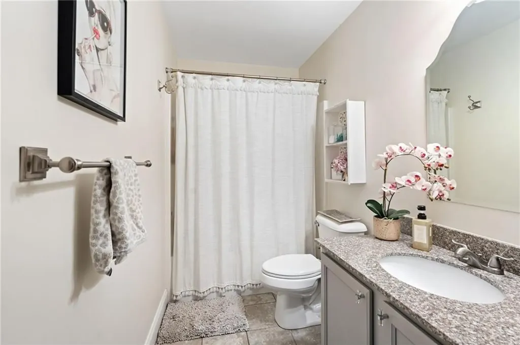 12 Gray Coach Lane Cranston RI 02921