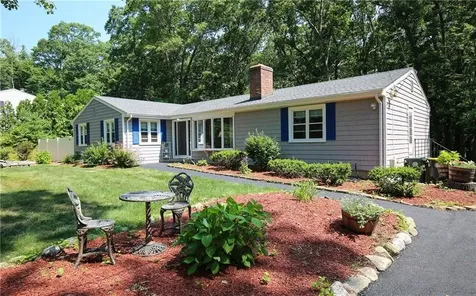 39 Mann School Road Smithfield RI 02917