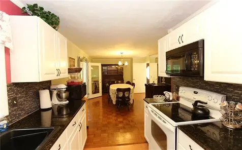 39 Mann School Road Smithfield RI 02917