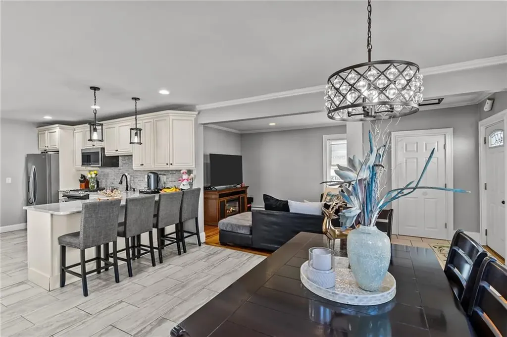 29 Vandewater Street Providence RI 02908