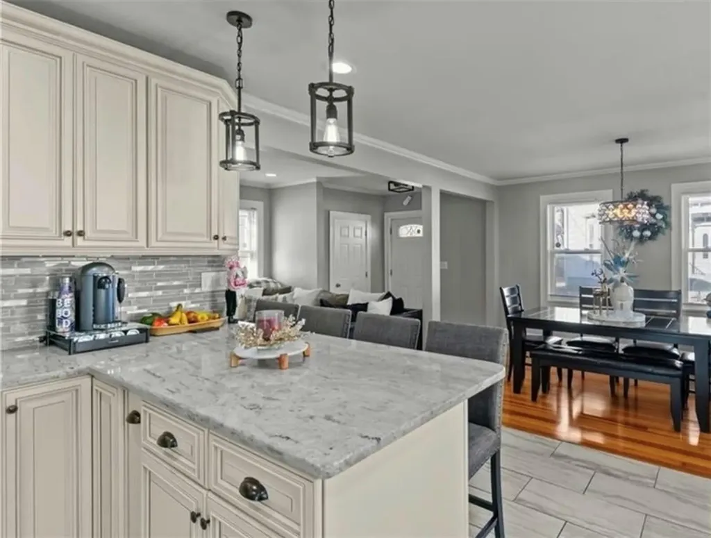 29 Vandewater Street Providence RI 02908