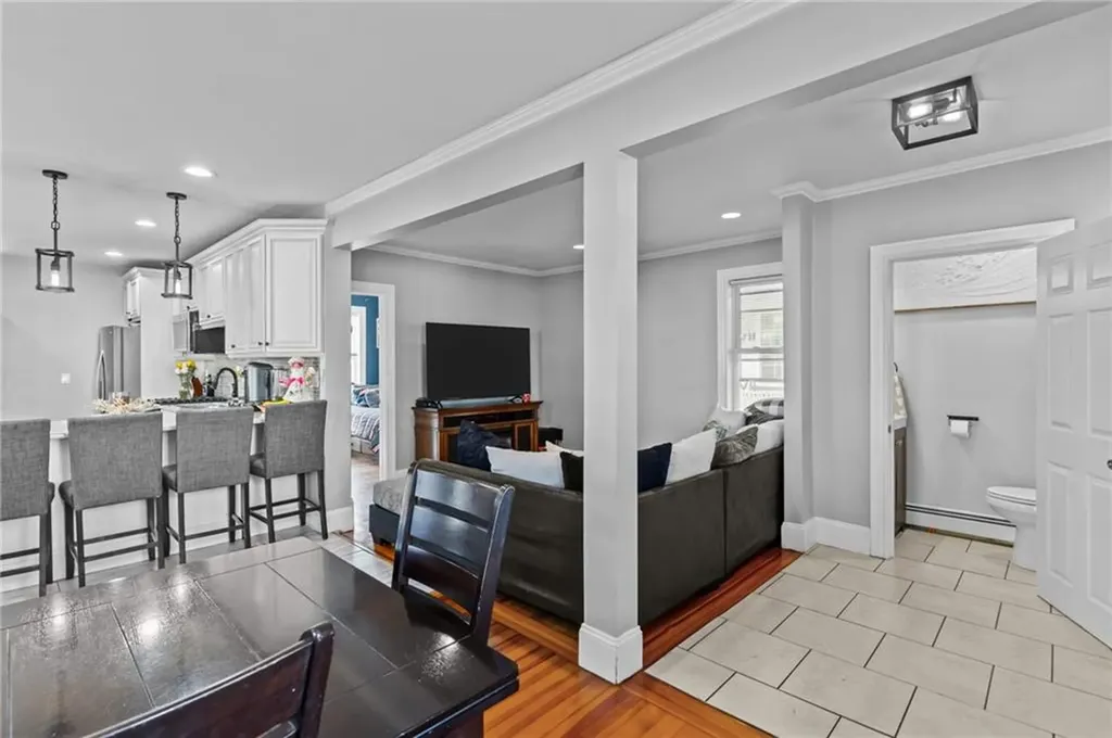 29 Vandewater Street Providence RI 02908