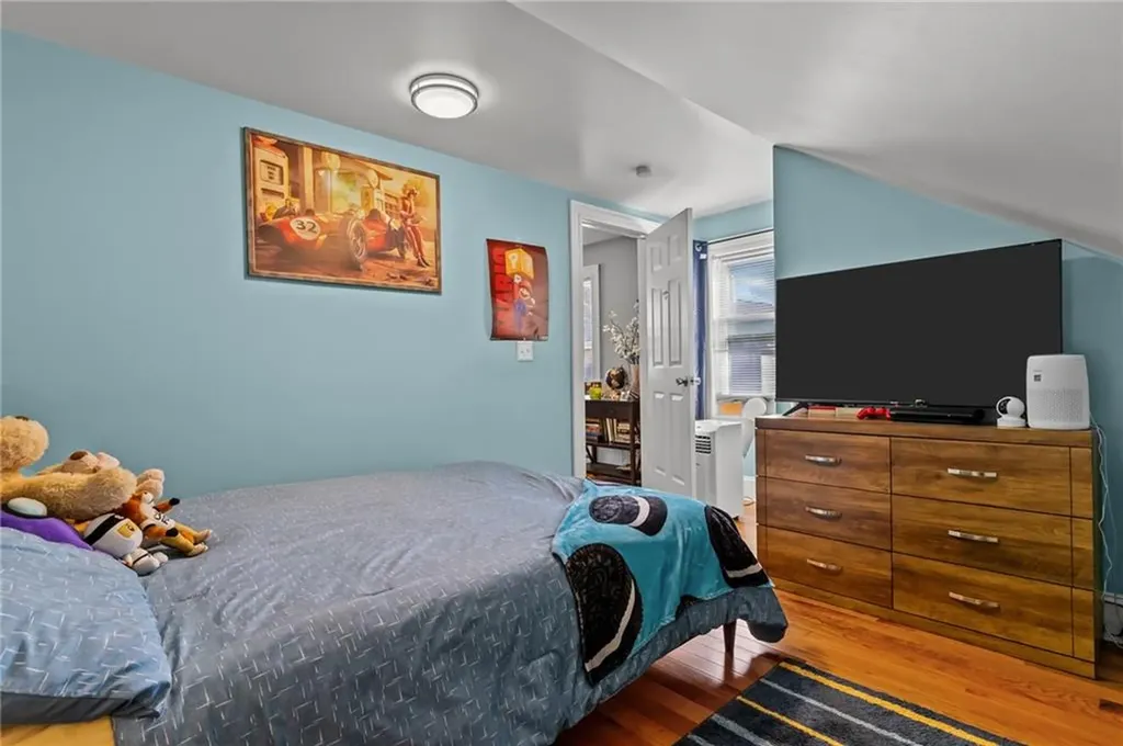 29 Vandewater Street Providence RI 02908