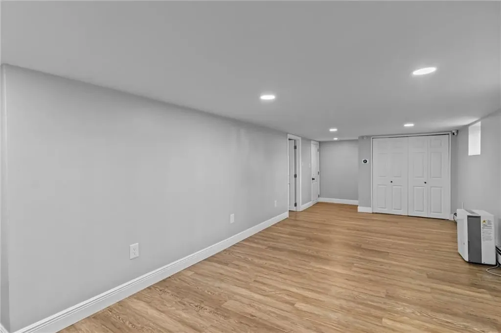 29 Vandewater Street Providence RI 02908