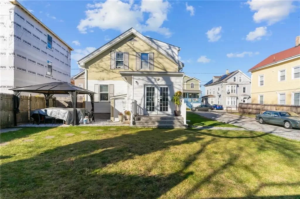 29 Vandewater Street Providence RI 02908