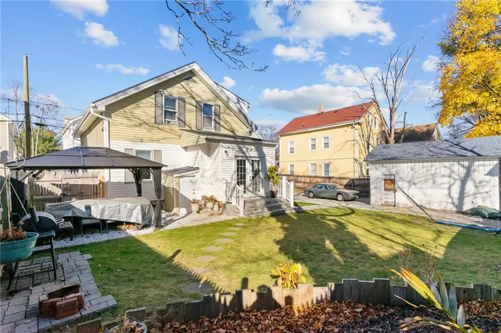 29 Vandewater Street Providence RI 02908