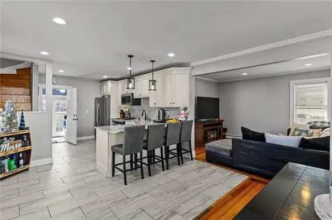 29 Vandewater Street Providence RI 02908