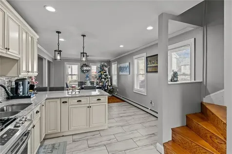 29 Vandewater Street Providence RI 02908