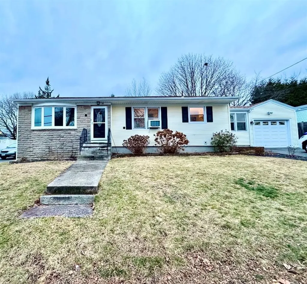 14 Palm Street North Providence RI 02904
