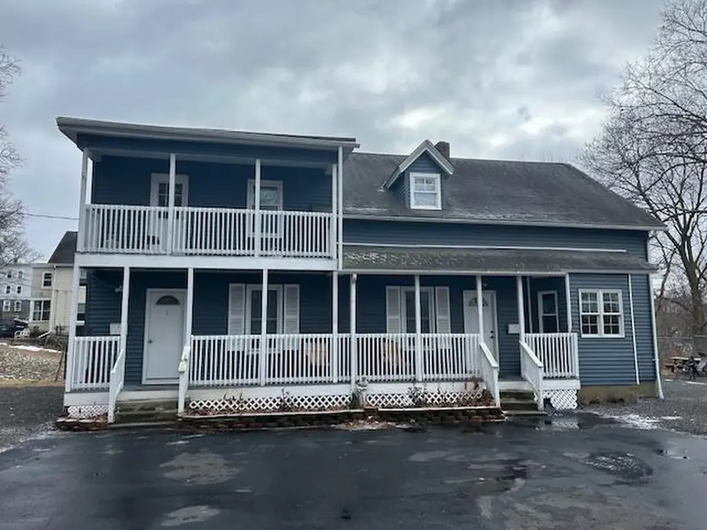 140 Valley Street Woonsocket RI 02895