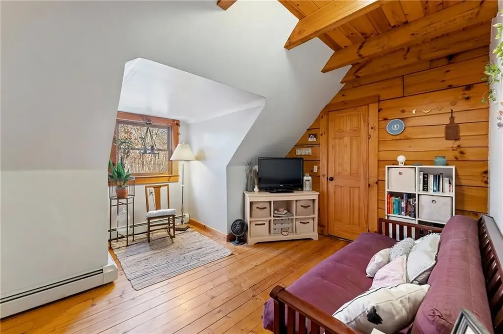 139 1/2 Central Pike Foster RI 02825
