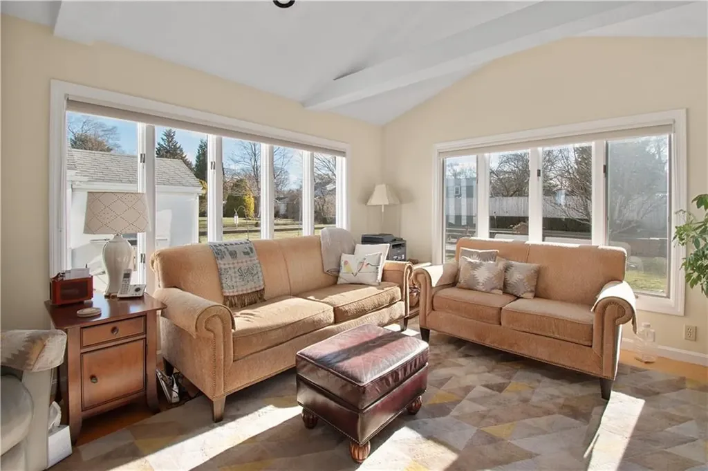 35 Ledgewood Drive Cranston RI 02920