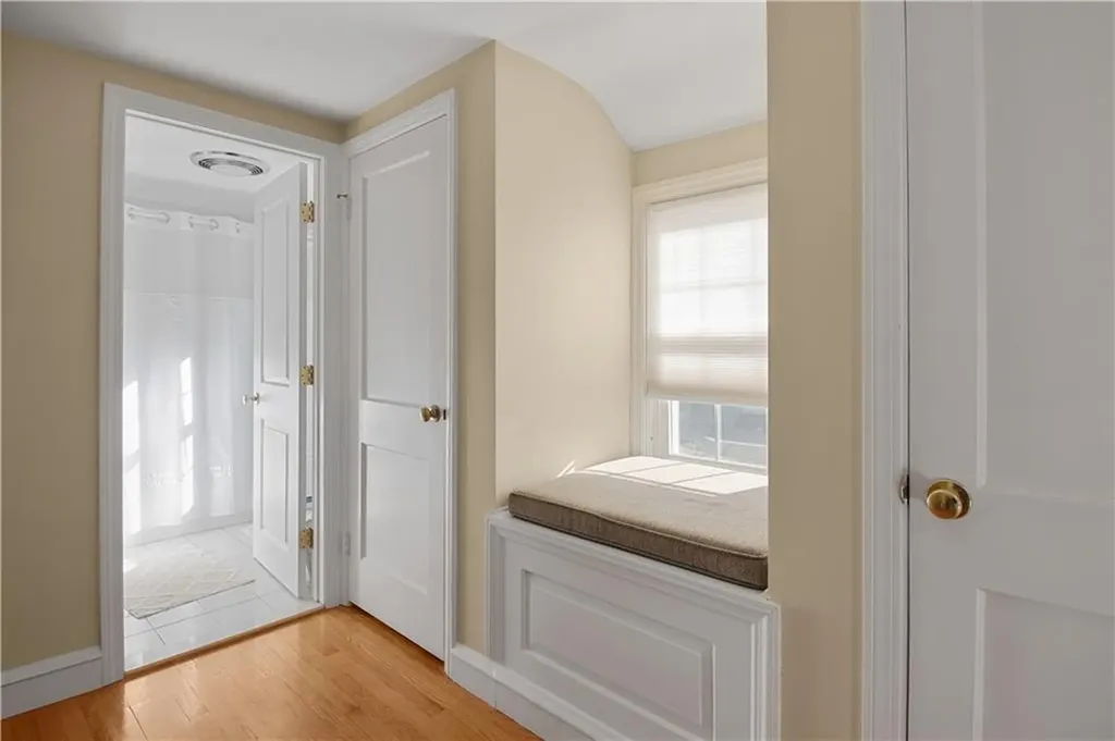 35 Ledgewood Drive Cranston RI 02920