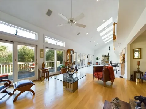 319 Old Coach Road Charlestown RI 02813