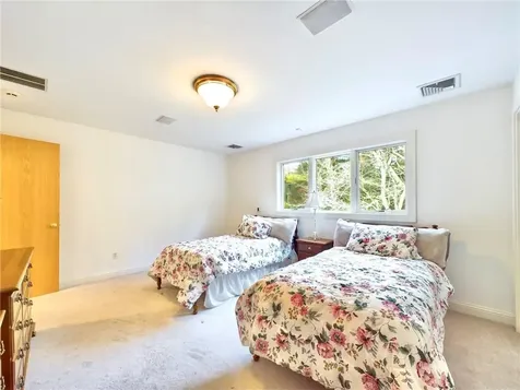 319 Old Coach Road Charlestown RI 02813