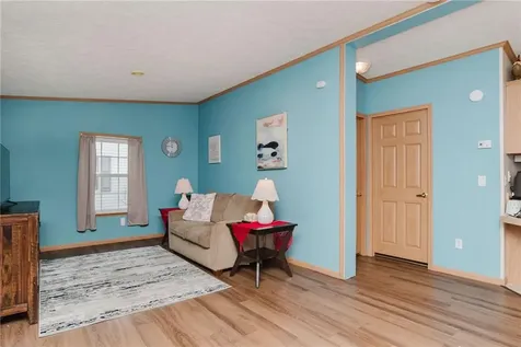 28 Songbird Lane Tiverton RI 02878