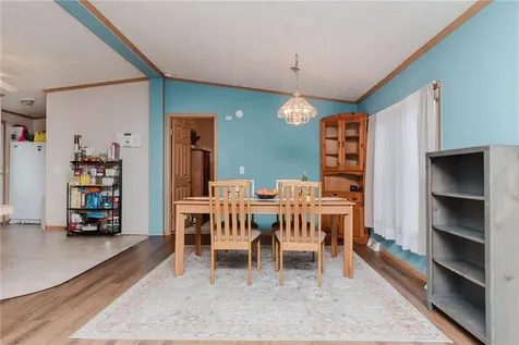 28 Songbird Lane Tiverton RI 02878