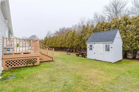 28 Songbird Lane Tiverton RI 02878