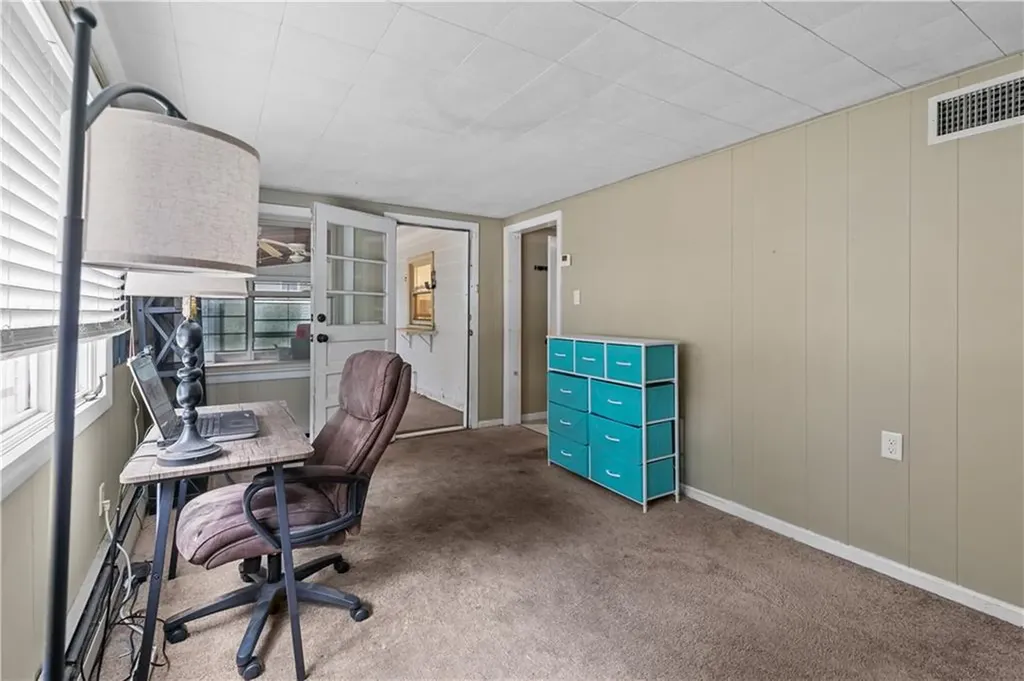 44 Larchmont Road Warwick RI 02886