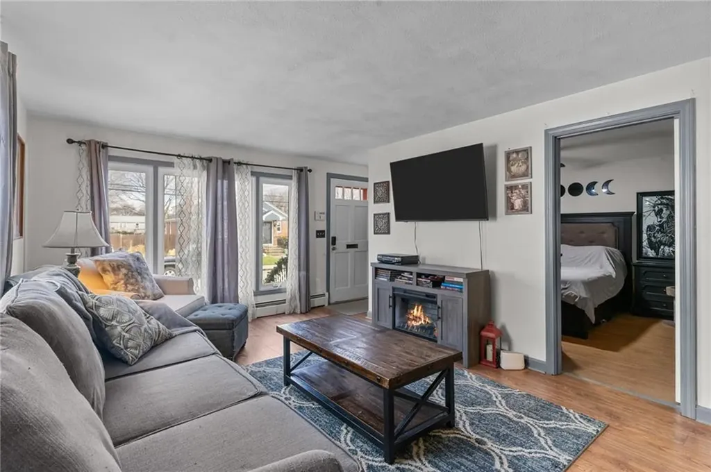 150 Enfield Avenue Providence RI 02908