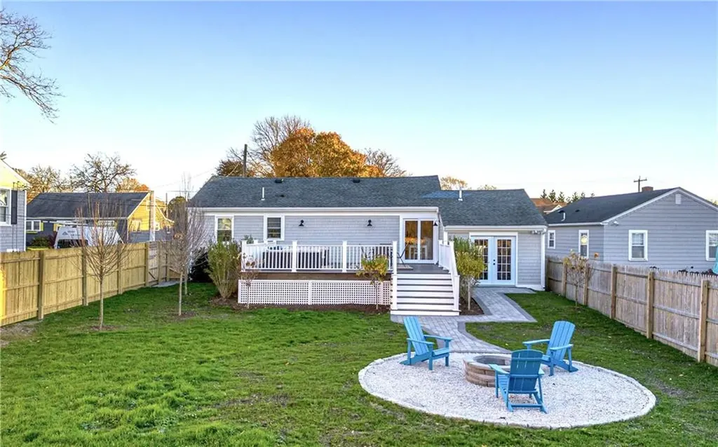54 Newport Avenue Middletown RI 02842