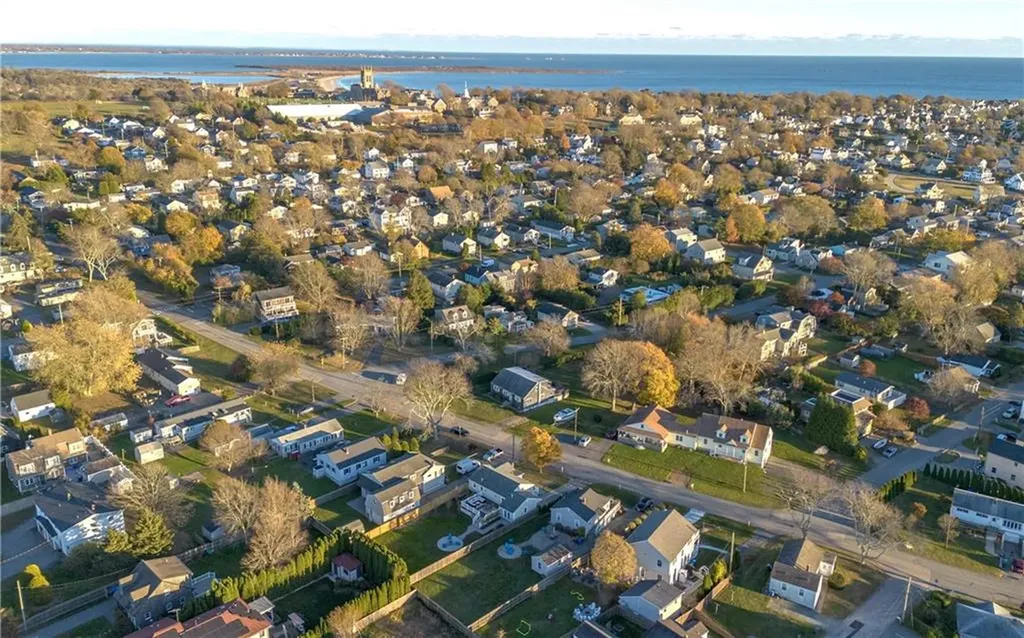 54 Newport Avenue Middletown RI 02842