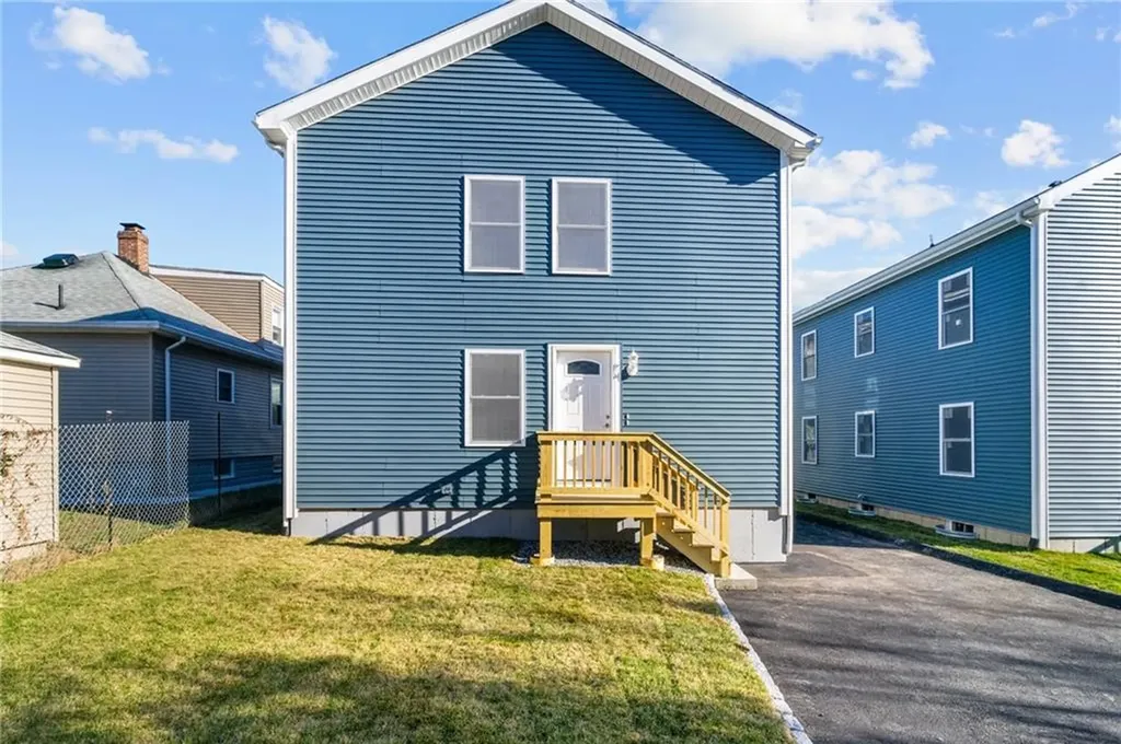 18 Herschel Street Providence RI 02909