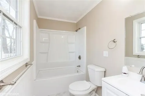 15 Flynn Avenue Cranston RI 02920