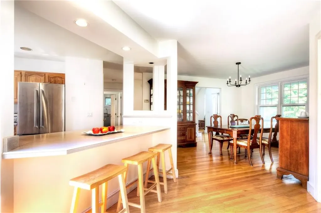 154 Carriage Drive Portsmouth RI 02871