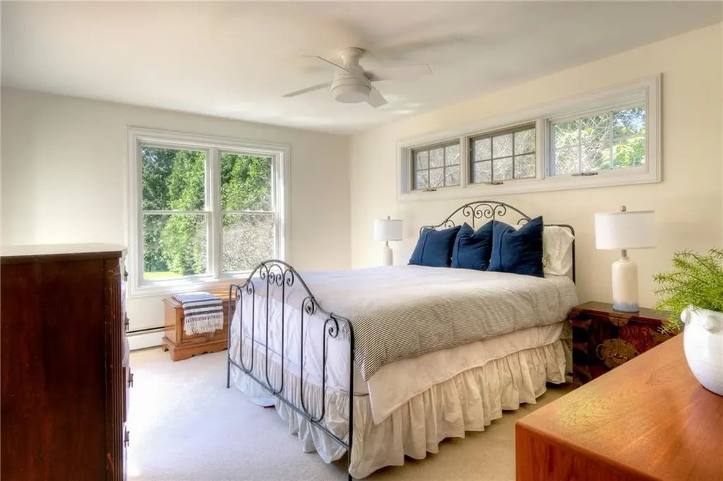 154 Carriage Drive Portsmouth RI 02871