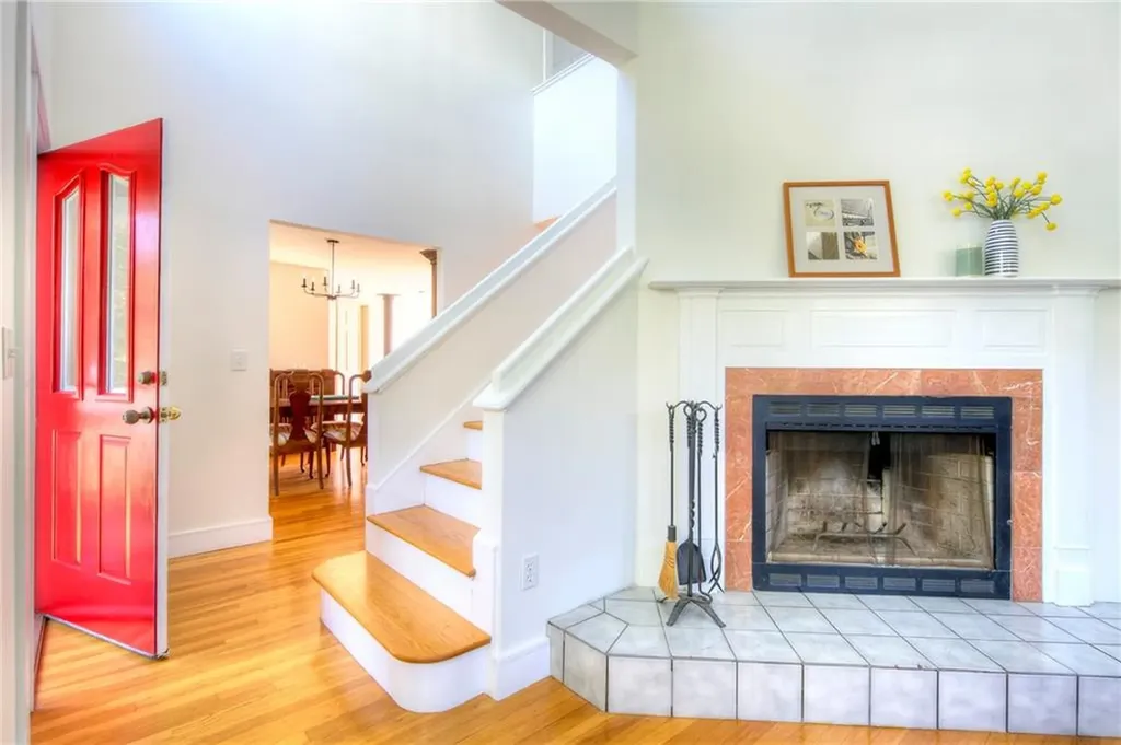 154 Carriage Drive Portsmouth RI 02871