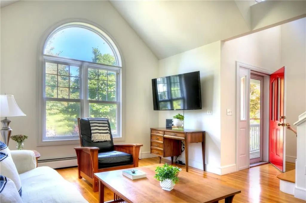 154 Carriage Drive Portsmouth RI 02871