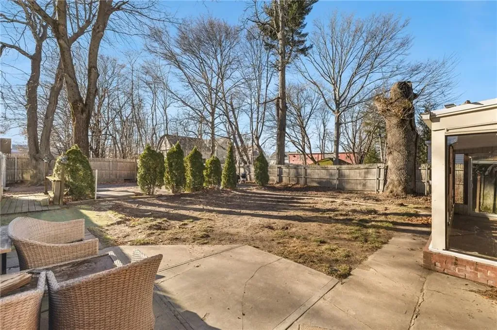 231 Pleasant Street Providence RI 02906