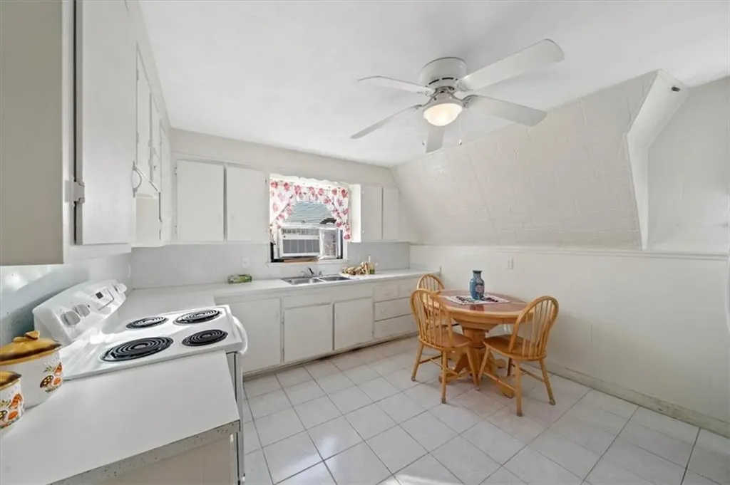 65 Bain Street Cranston RI 02920