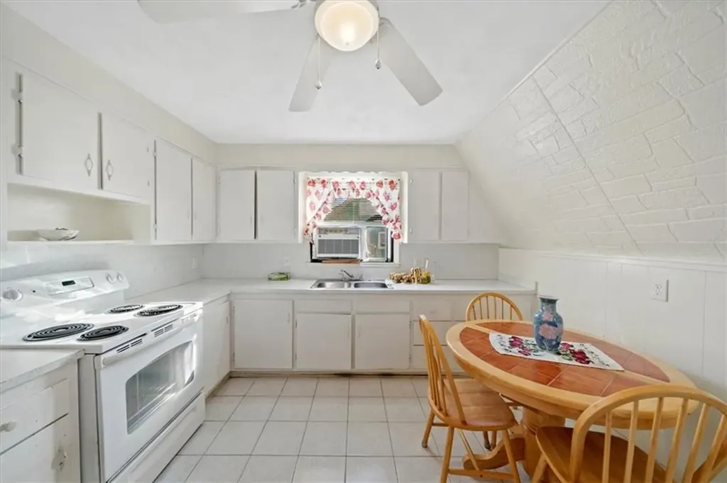 65 Bain Street Cranston RI 02920