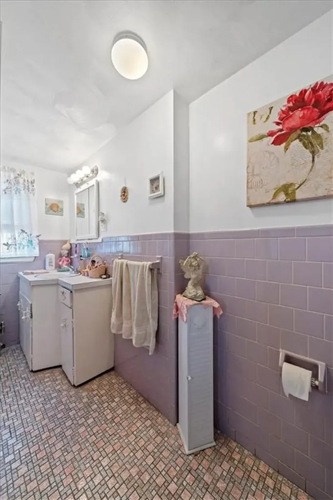 65 Bain Street Cranston RI 02920